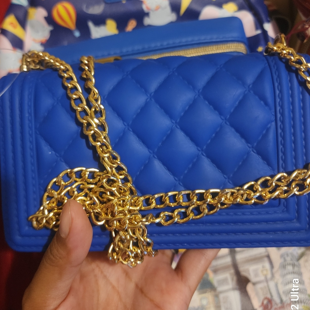 Crossbody - Picture 2 of 5